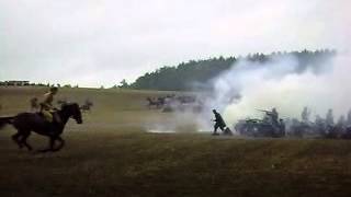 preview picture of video 'MOMENT SZARŻY - KROJANTY - Rekonstrukcja historyczna z 1939 r.- World War II (06-09-2009)'