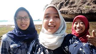 preview picture of video 'TRAVEL VLOG  Pantai Greweng, Gunung Kidul, Yogyakarta'