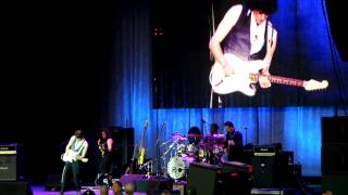 Jeff Beck - You Know, You Know - Totally killing it!
