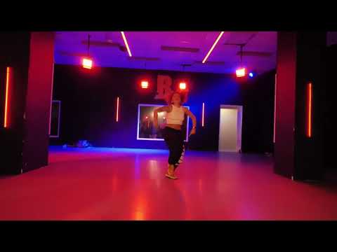 The Wizard Feat. Nyanda & Cheddah - Like A Pro | Bestreet | Sheli Shnider