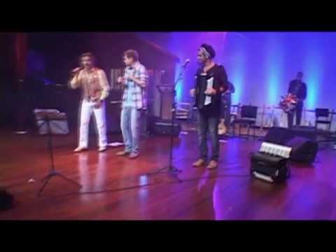 Ítalo Queiroz, Santanna e Cesinha, cantam Lápis de Cor - DVD Ninguém pode dançar só 2012