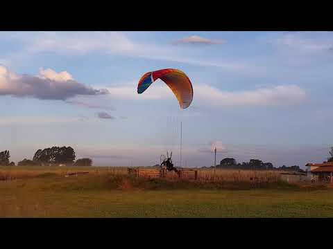 Decolagem e Pouso Voo 282 de Paramotor IKE Costa - 27/05/23