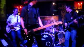 Pupil - Dulo ng Dila [4th Leg Pupil City Limits Bar Tour]