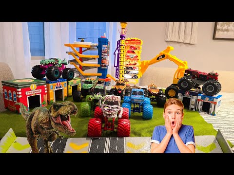 “Can Monster Trucks ESCAPE the Hungry Dinosaurs?! Massive Ramp Battle!”