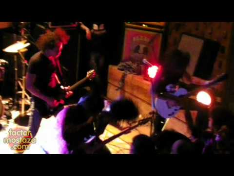 Divine Burial Of Fears - Vuelo de Icaro @ Apocalyptic Throwdown (6 Agosto 2011) - FactorMostaza.com