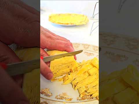 Homemade egg noodles — aka אייער לאקשען