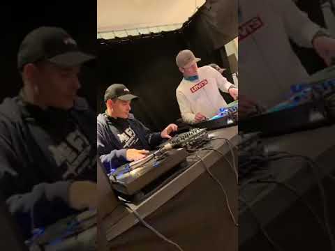 Grazzhoppa & Nobodi da Vinylist & Back Q