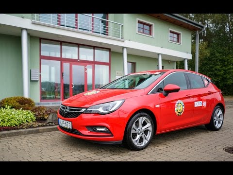 Opel Astra - Gada auto 2017 pretendents