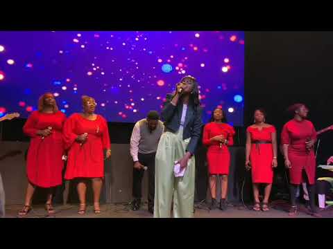 NAOMI MAC SOAKING WORSHIP AT THE LOGIC CHURCH ABUJA .