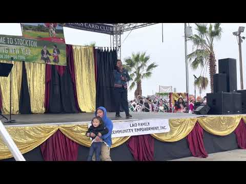 Christina Xyooj l Poob Kev Hlub Rau Koj Stockton Hmong New Year 2021