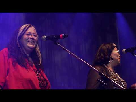 La Mississippi ft. Viviana Scaliza y Deborah Dixon - Same old Blues (Vivo Luna Park - 30 Años)