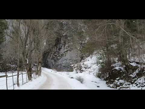 Stațiunea turistică DÎMBOVICIOARA. Valea Cheii.