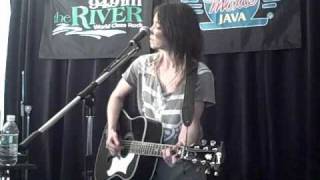 KT Tunstall - (Still A) Weirdo (acoustic)