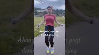 Download lagu Tiktok viral Dua Gunung besar bergoyang-goyang mp3