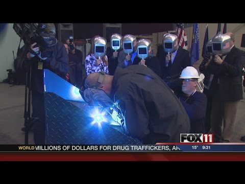 Marinette Marine lays keel on USS Wichita