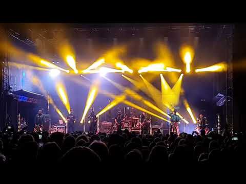 DIVOKEJ BILL ~ DOMA - Začátek koncertu