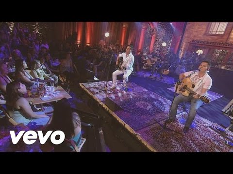 Bruno & Marrone - Fiel Até Debaixo D'Água (Video ao vivo)