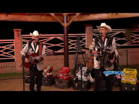 Los Pavorreales Del Norte - Alfr3d0 B3ltr4n (En Vivo 2022)