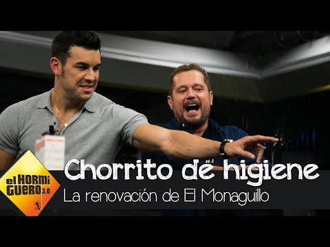 Mario Casas prueba el 'chorrito' de higiene íntima japonesa de El Monaguillo - El Hormiguero 3.0