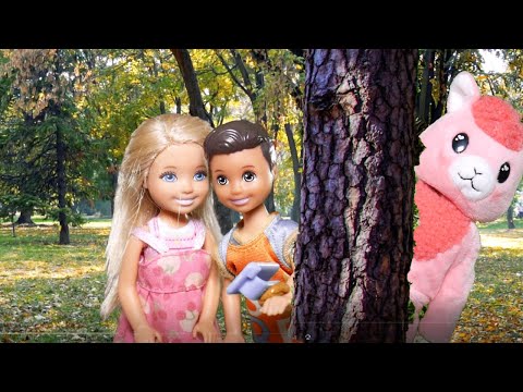 Rodzinka Barbie- Ktoś mnie śledzi!! Tola i Karol na randce. Odc.191 Bajka dla dzieci