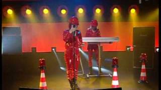 WEST END GIRLS - Domino Dancing (Live At Trackslistan 2005) HQ