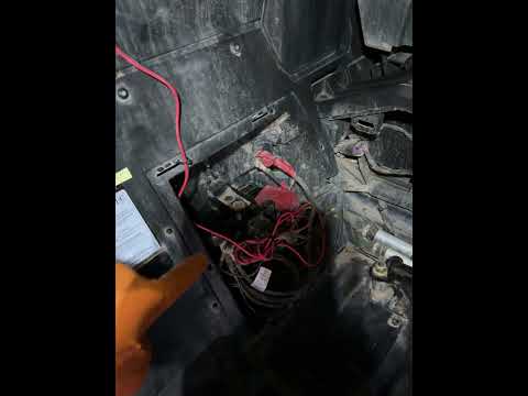 2022 can am maverick xrs turbo Rr Battery and vin plate location