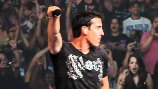 NKOTBSB - (You&#39;ve Got It) The Right Stuff / Larger Than Life Dallas 6-26-11