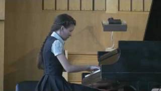 13-Year Old Russian Prodigy Daria Korotkova Plays 1st Movement of Beethoven's Moonlight Sonata