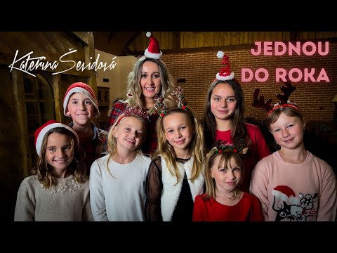 Kateřina Ševidová - Jednou do roka (Official Music Video)