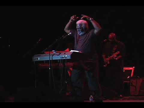 Benny Latimore "Let's Straighten It Out" live 2011