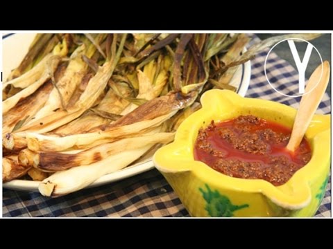 Calçots al Horno con Salsa Romesco - (Calsots) - YOCOMO