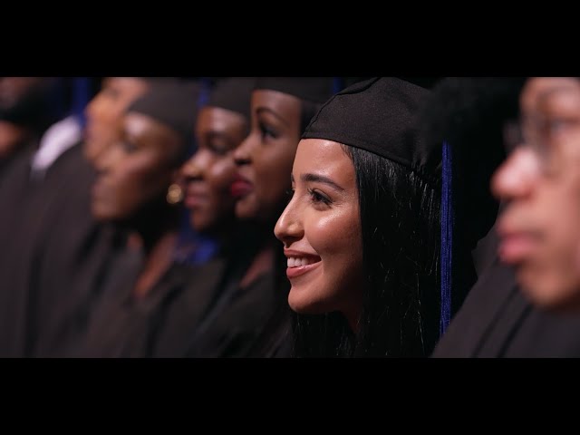 Services à la communauté diplômée