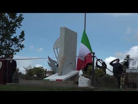 Pistoia: inaugurato Monumento ai Paracadutisti d'Italia