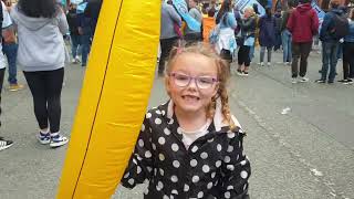 Amelia at MCFC victory parade 23.5.2022