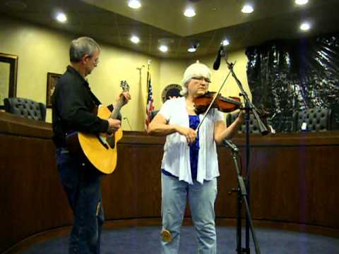 1st Place Senior Fiddle Helen Watts