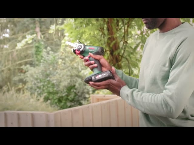 Bosch UniversalCut 18V-65 NanoBlade Akkukettensäge 0-8000 U/min video