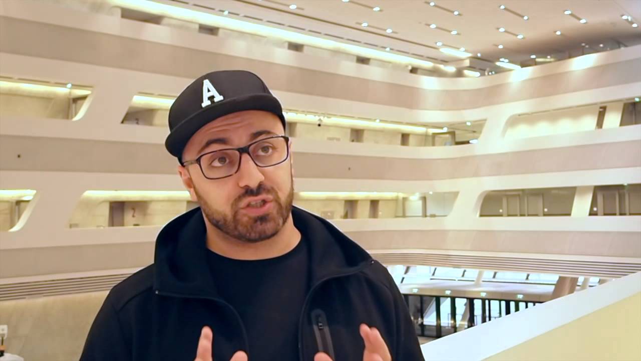 Video Ali Mahlodji from whatchado
