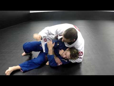 Single Wing & Bow Choke from the Mount - Jiu Jitsu Training