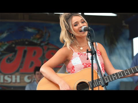 Charly Reynolds - BS I Need (Official Music Video)