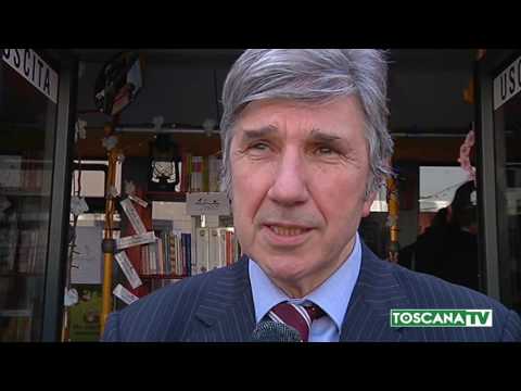 2017-04-08 PRATO - UN AUTOBUS SI TRASFORMA IN  UNA LIBRERIA MOBILE