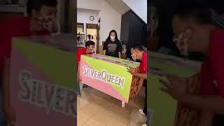 Download lagu Dikirimin Cokelat Silverqueen satu truk 😋 mp3 Download lagu Dikirimin Cokelat Silverqueen satu truk 😋 mp3