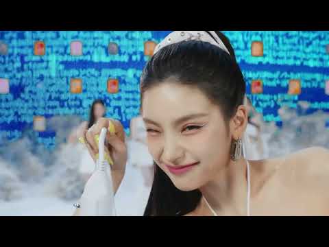 ITZY 'Cheshire' but they sing a little bit earlier