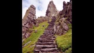 Celtic Woman - Scarborough Fair [Lyrics]