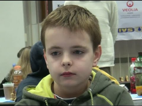 CH12 9.2. Adam Pipiška   - FM Viktor Gažík  0 - 1