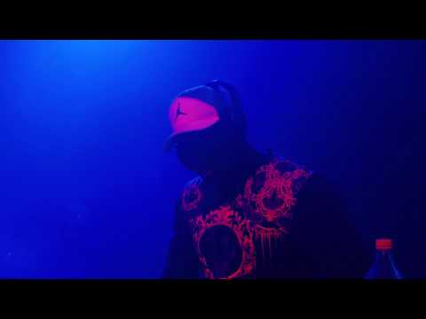 Jauz x Crankdat - I Hold Still feat. Slushii (Mr Virgo Mix)