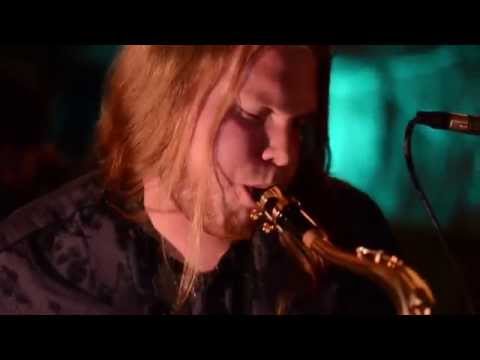 Binaural Video: "But This Is When We Set It Off" - Menteur (Live - from "Kavernous")