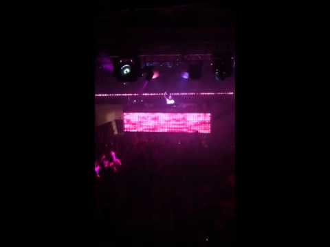 Bassjackers @ Ibiza Breakin' a Sweat (zedd remix)