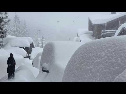 Chaos in Italy Today! Super Snow Storm Causing Deadly Avalanche in Alps France - 3 Die