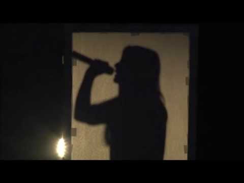 Magdalena Stojanova i Sanja Barbutova - Something's gotta hold on me