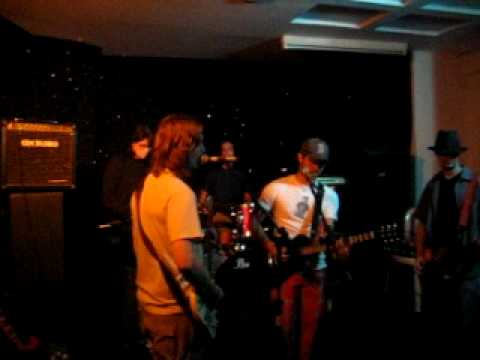 Elliott Smith cover - New monkey live at Egg music 2008
